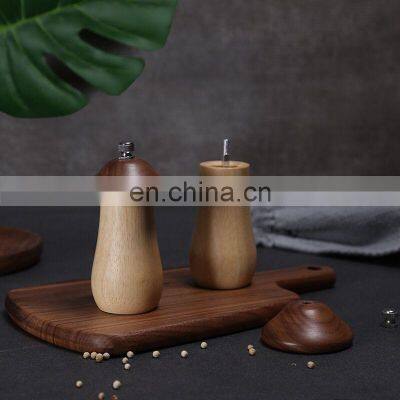 Hot Selling New Arrival Customized Wood Mill Hand Bottle Salt Pepper Grinder Mill