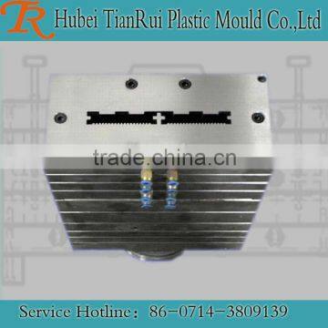 HuBei WPC Outdoor Garden Picket Fence Slat Post Extrusion Mould