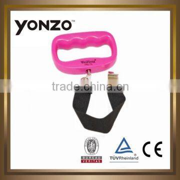 Luggage hanging scale with belt