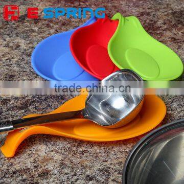 Useful Heat Resistant Silicone Spoon Insulation Mat Placemat