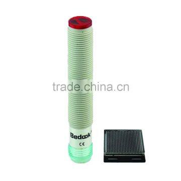 M12 Plug Series DC 4-wire Retro Reflective Photoelectric Sensor photo-2