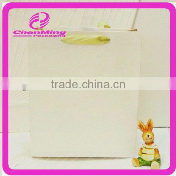 Yiwu custom durable gift packaging plain paper bag