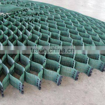 High strength HDPE / PP geocell for retaining wall