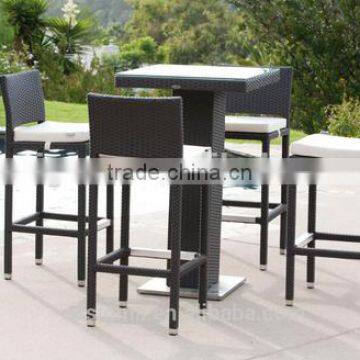 2017 Trade Assurance Most Popular Woven Wicker Synthetic Rattan patio bar table and chair set