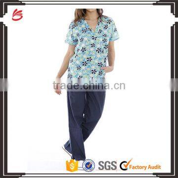 Printed medical workwear mock wrap unifrom set oem service supply