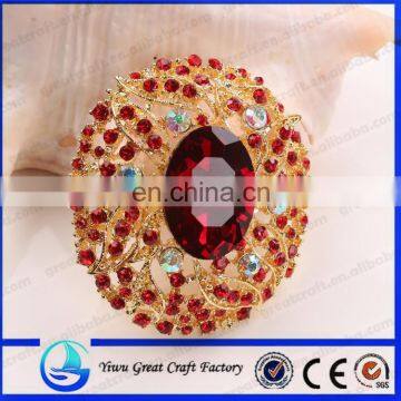 The new fashion oval diamond brooch Red button diamond brooch wedding scarf