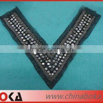 Fashion V-shape handmade beading studs women neck collar