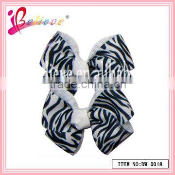 Factory Wholesale Price Competitive Quality Charming Zebra Strip no Fade Ribbon Bow Hair Clips (DW--0018) photo-3