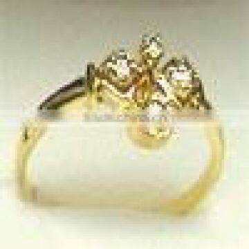 Gold Ring With Diamond