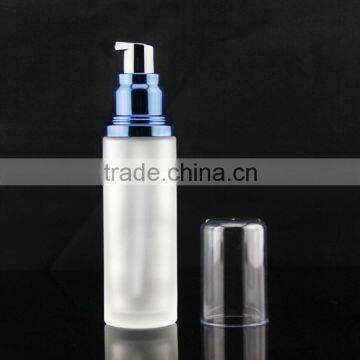 Frosted Cosmetic Glass Bottle With Aluminum Pump in Stock photo-2