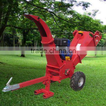 Petrol wood chipper shredder