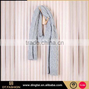 Latest 100 polyester scarf scarf fashionable woven acrylic scarf