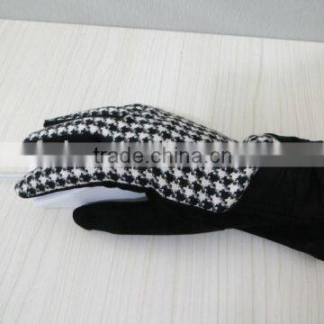 New style wool gloves for women with beautiful and cute embroidery