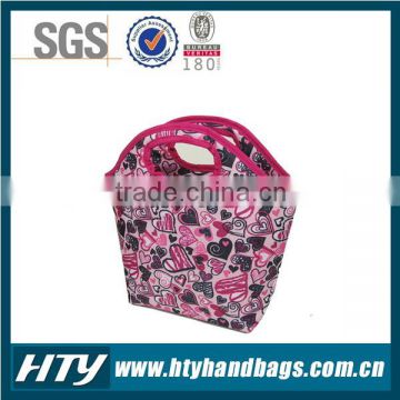 Good quality classical lunch bags let food warm