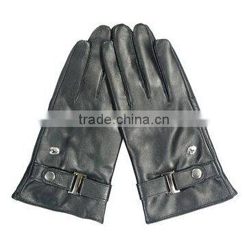 Men's cheap sheepskin leather gloves with strap silk lined
