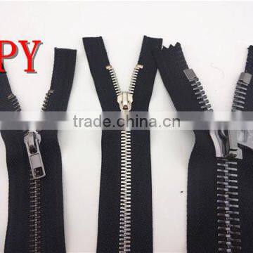 Semi-auto-lock Zipper