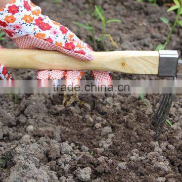 High Quality 3 Prong Garden Hoe With Wooden Handle photo-3