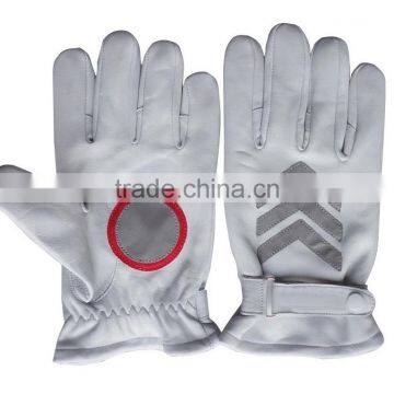 Reflective gloves