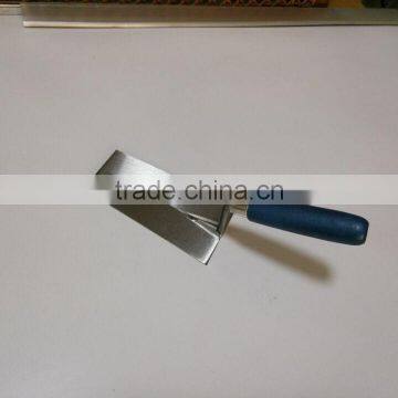 Bricklaying trowel 9'' with plastic handle