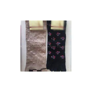 Ladies Jacquard 5 Toe Socks Fine Knit