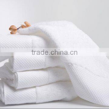 5 Star Qaulity White Pakistan Cotton Hotel Bath Towel