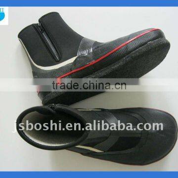 Neoprene outdoor boot