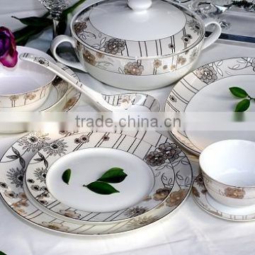 2014 new gorgeous embossed gold platinum design 12 15 24pcs new bone china dinner set porcelain ceramic cup & saucer