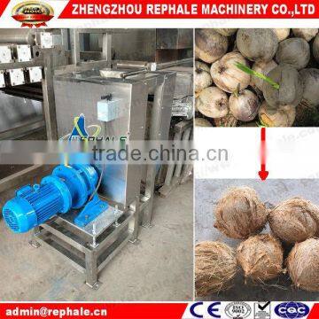 Old coconut peeling machine