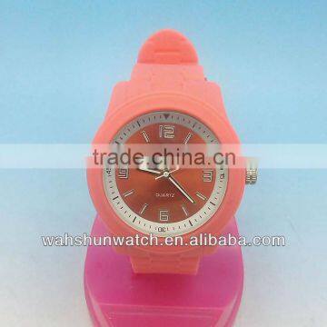 2013 hottest custom cheap promotional gift silicone watch manufacturer