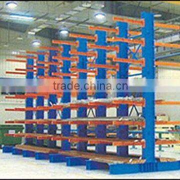 Adjustable cantilever rack