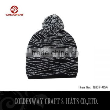 Wholesale man beanie hats with woven pattern