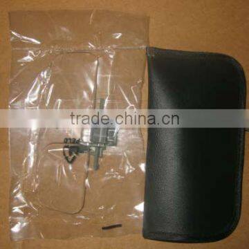 Clip-on reading magnifier