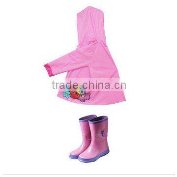 PVC raincoat with caps for children