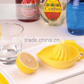 Silicone Manual Lemon Citrus Juicer photo-6