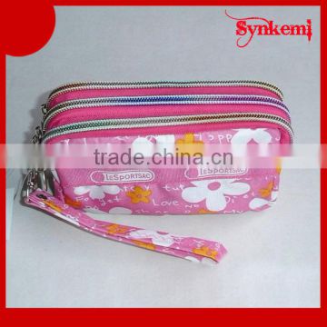 Professional cosmetic bag with compartments