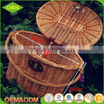 China Custom Handmade Removable Pink New Wicker Rattan Bicycle Basket With Lid photo-2
