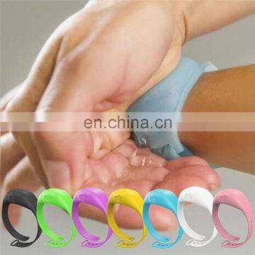 New Arrival 2020 Children Silicone Portable Liquid Alcohol Gel Spray Hand Sanitizer Bracelet Wristband Dispenser photo-5