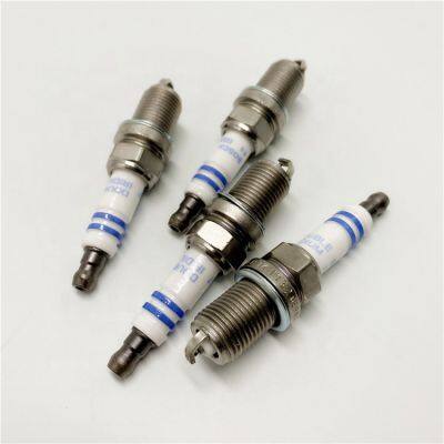 WP10 Gas Engine Spark Plug 610800190174 1000450457 Spark Plug