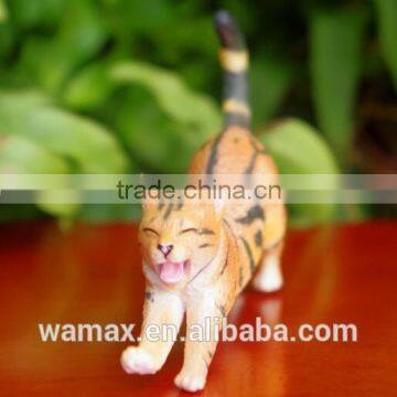 Wholesale featured plastic cat toys