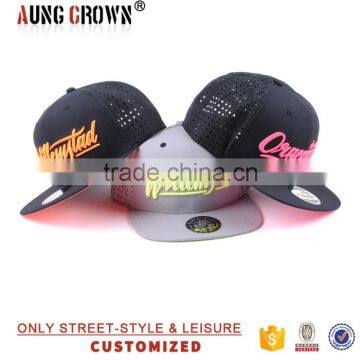 Multi color embroidery snapbacks cap