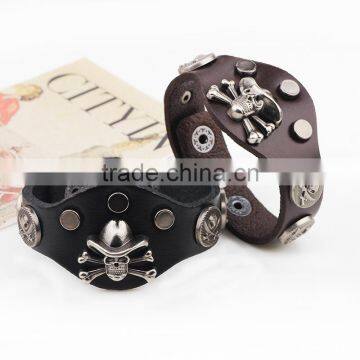 XP-LB-6111 Factory Direct Wholesale Genuine Leather Bracelet Jewelry Nail Rivet Skull Leather Bracelet for Men photo-2