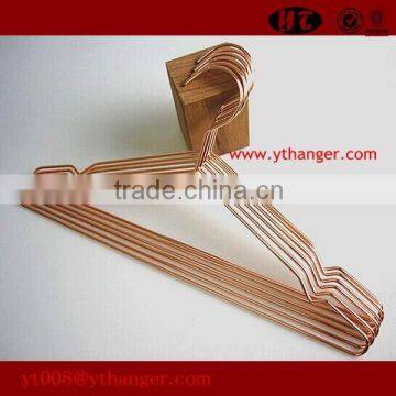 Wholesale and popular grade metal plant hangers for shirt hanging