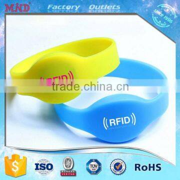 MDW13 Silicone RFID Personalized Wrist Bands with NFC NTAG216 Chip                        
                                                Quality Choice