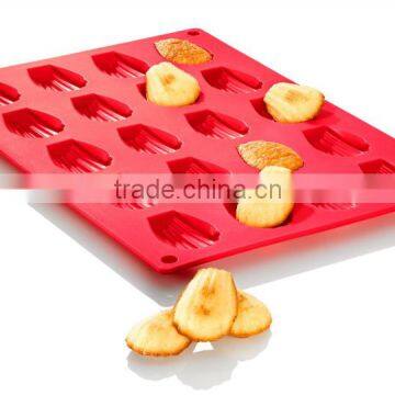 2016 Hot Sale Food Grade FDA and LFGB Colorful New Creative Shell Shape Silicone Cake Mold