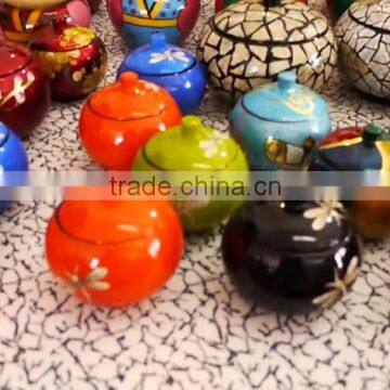 Bowls, Plates, Lacquered Boxes photo-3