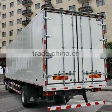 Sinotruk Howo T5G Cargo Truck 310HP 6X2 Euro5 photo-5