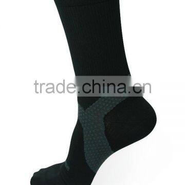 Made In Taiwan Ankle Support Crew Socks photo-3