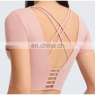 New arrival women beauty back yoga crop tops short sleeve tee shirt with removable pads workout fitness gym clothes