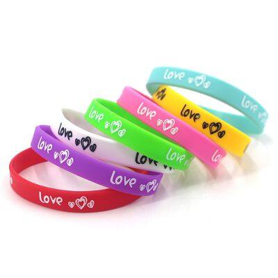 Factory Price Spot Seconds Love Pattern Couple Valentine's Day 7 for a Set of Wristbands Soft and Comfortable Silicone Bracelet photo-3