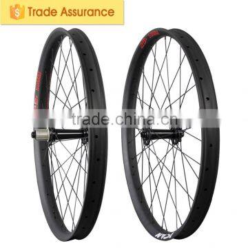 2015 China carbon wheelset 29 plus Carbon Fat MTB 29+ Rim 50mm Width Double Wall Hookless Tubeless carbon rims Compatible